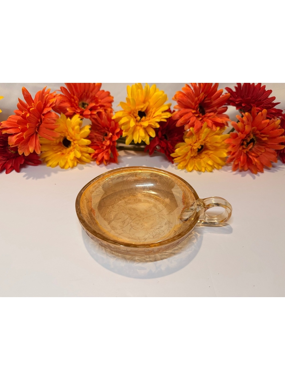 Jeannette Glass Louisa Floragold Iridescent Nappy Bowl